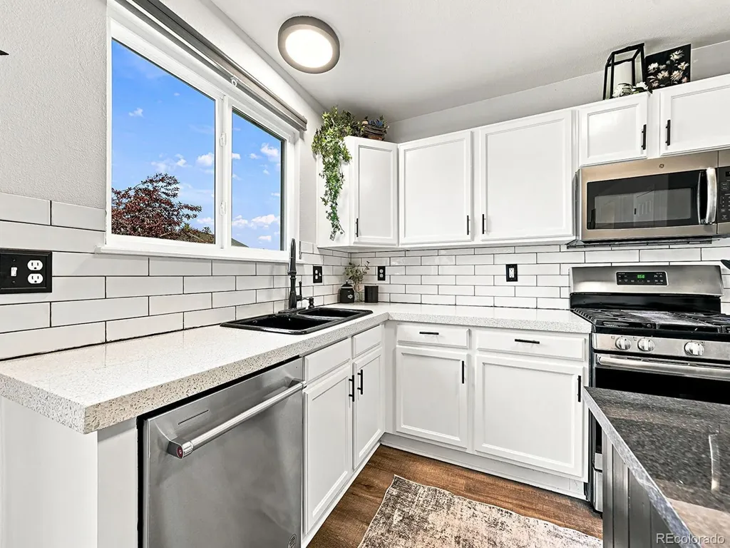 5571 S Yakima Street Aurora CO 80015