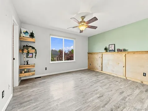 5571 S Yakima Street Aurora CO 80015