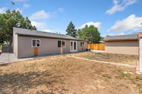 886 Kingston Street Aurora CO 80010