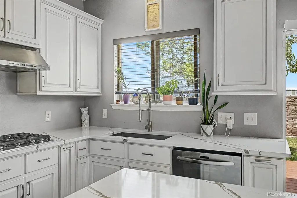 9815 Eagle Creek Circle Commerce City CO 80022