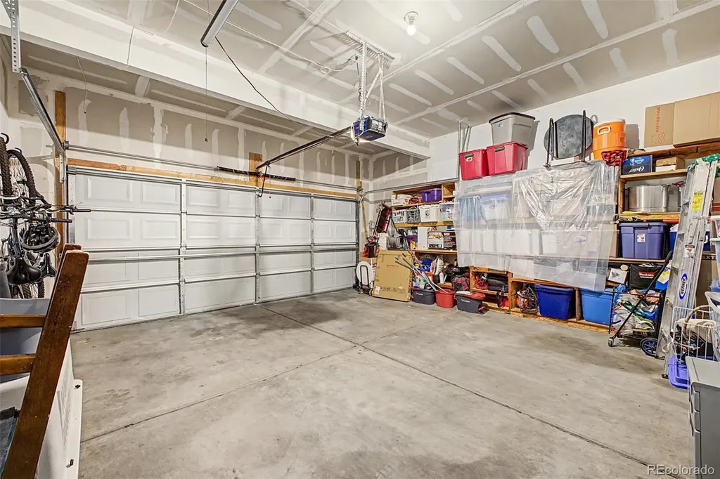 9815 Eagle Creek Circle Commerce City CO 80022