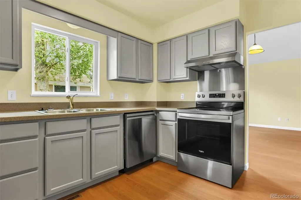 8913 E Chenango Avenue Englewood CO 80111
