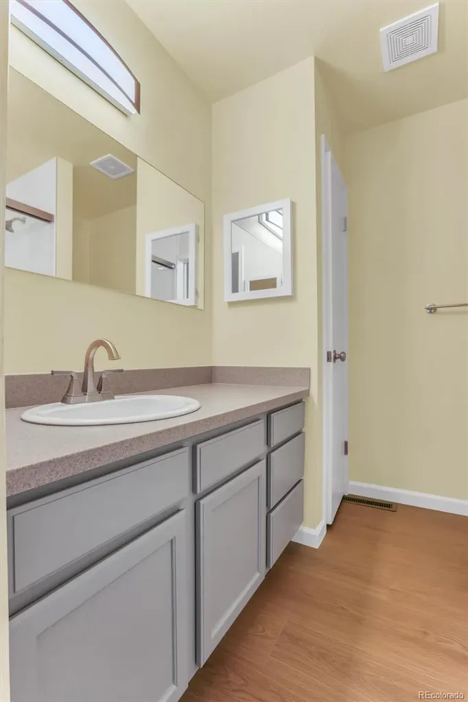 8913 E Chenango Avenue Englewood CO 80111