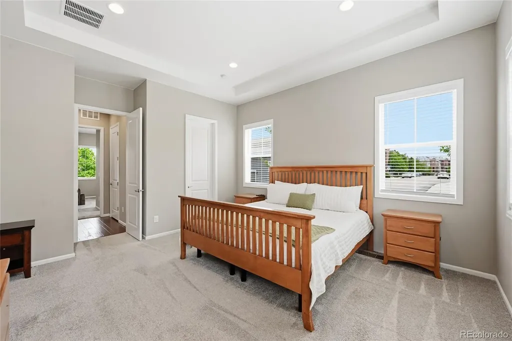 6449 Village Lane Centennial CO 80111