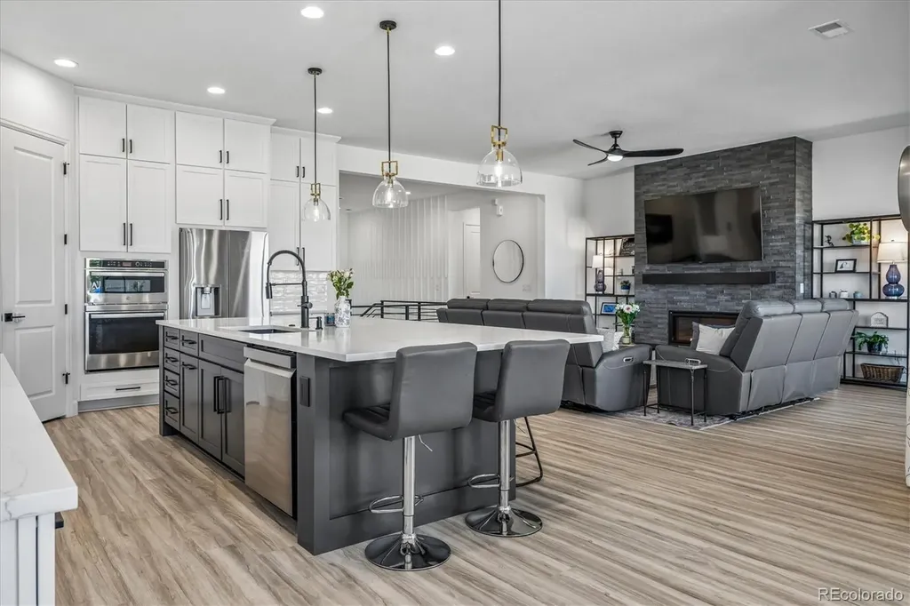 8985 Chalk Creek Place Littleton CO 80125