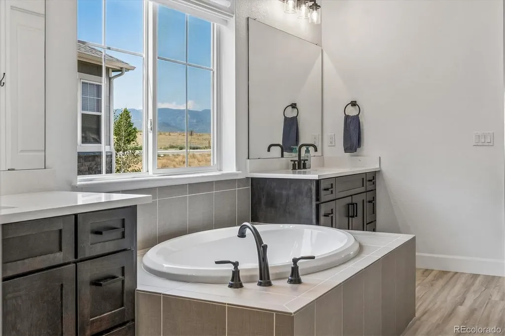 8985 Chalk Creek Place Littleton CO 80125
