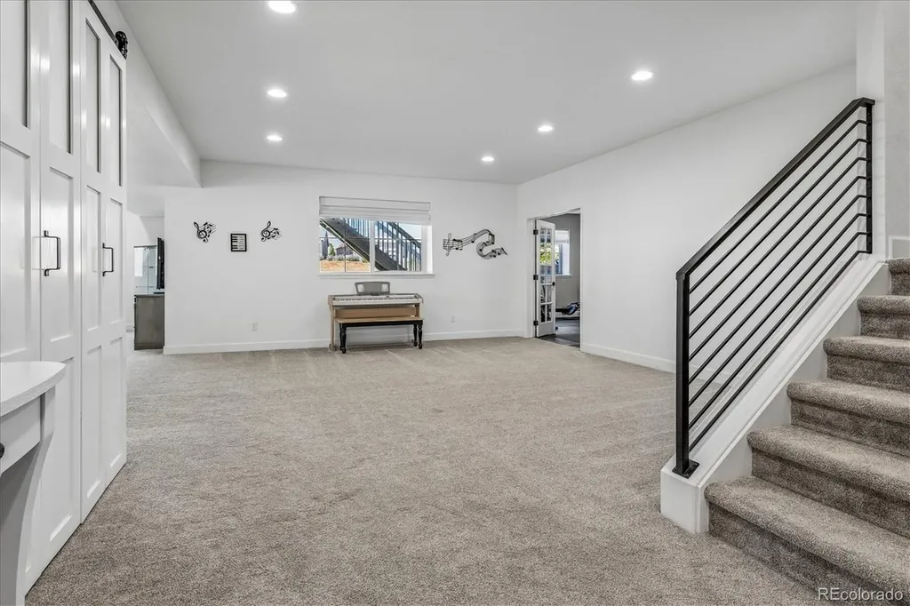 8985 Chalk Creek Place Littleton CO 80125