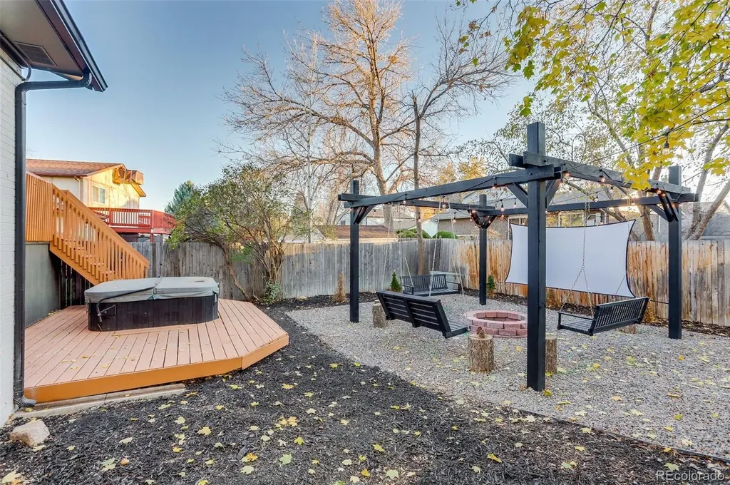 8475 Quay Drive Arvada CO 80003