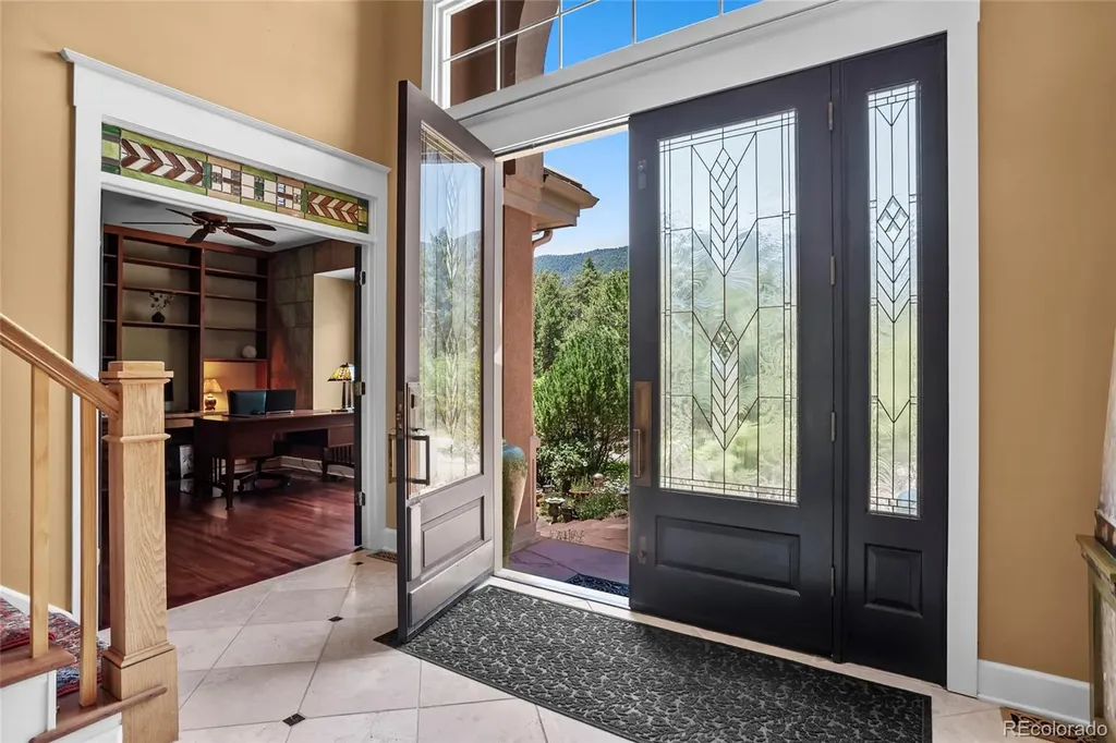 6369 Apache Drive Larkspur CO 80118