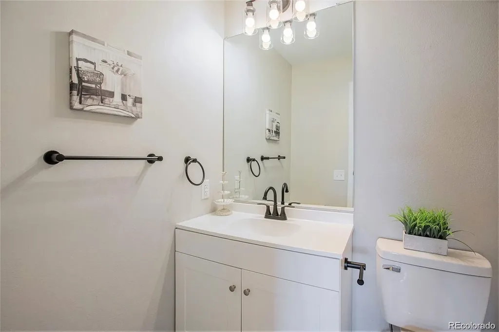 8369 E Briarwood Avenue Englewood CO 80112
