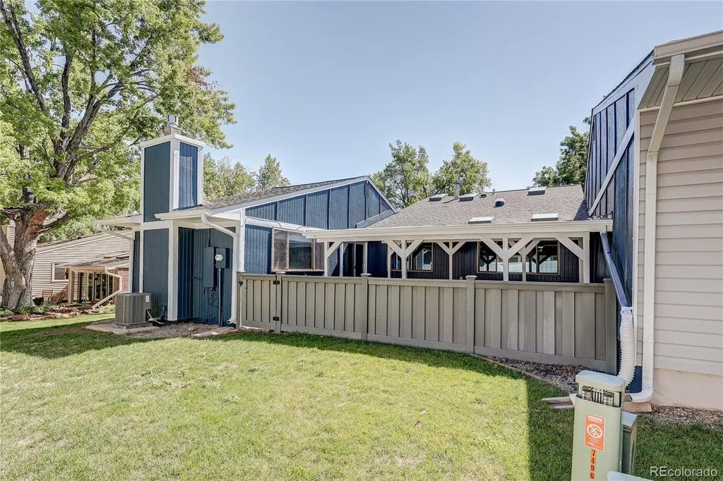 103 S Vance Court Denver CO 80226