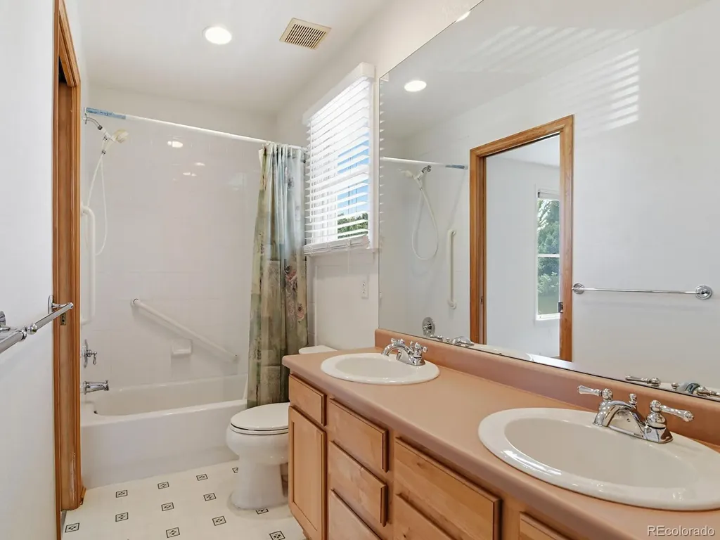 11349 E Louisiana Avenue Aurora CO 80012