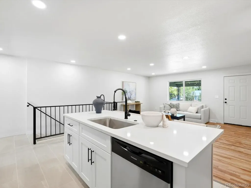 47 N Zenobia Street Denver CO 80219