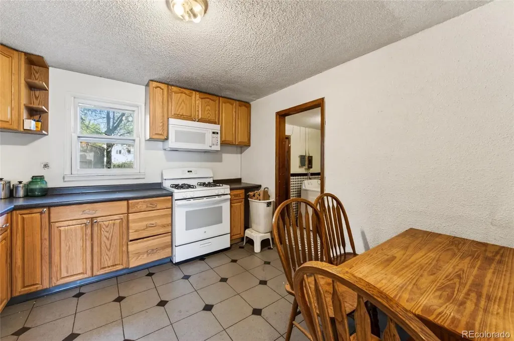 2455 Eaton Edgewater CO 80214