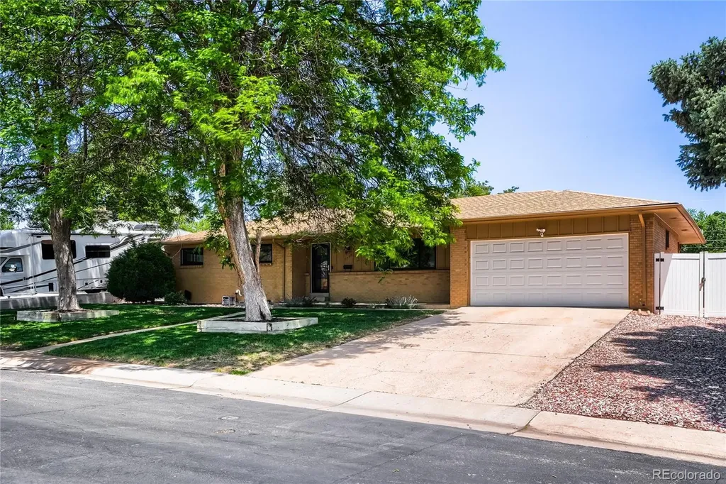 1558 S Gray Street Lakewood CO 80232