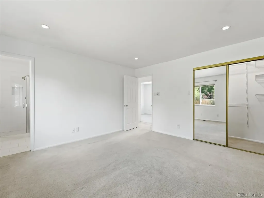 2249 S Yank Court Lakewood CO 80228