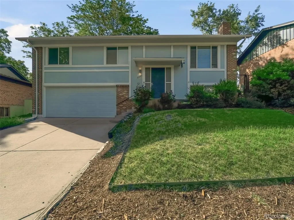 2249 S Yank Court Lakewood CO 80228