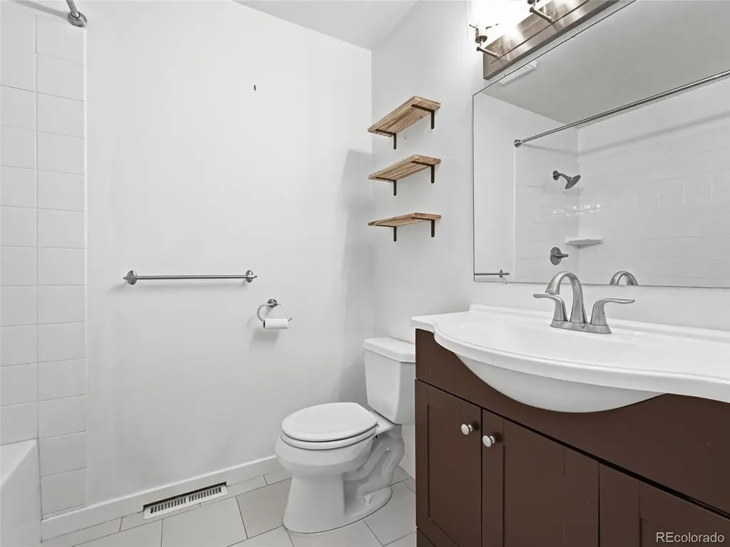 2249 S Yank Court Lakewood CO 80228