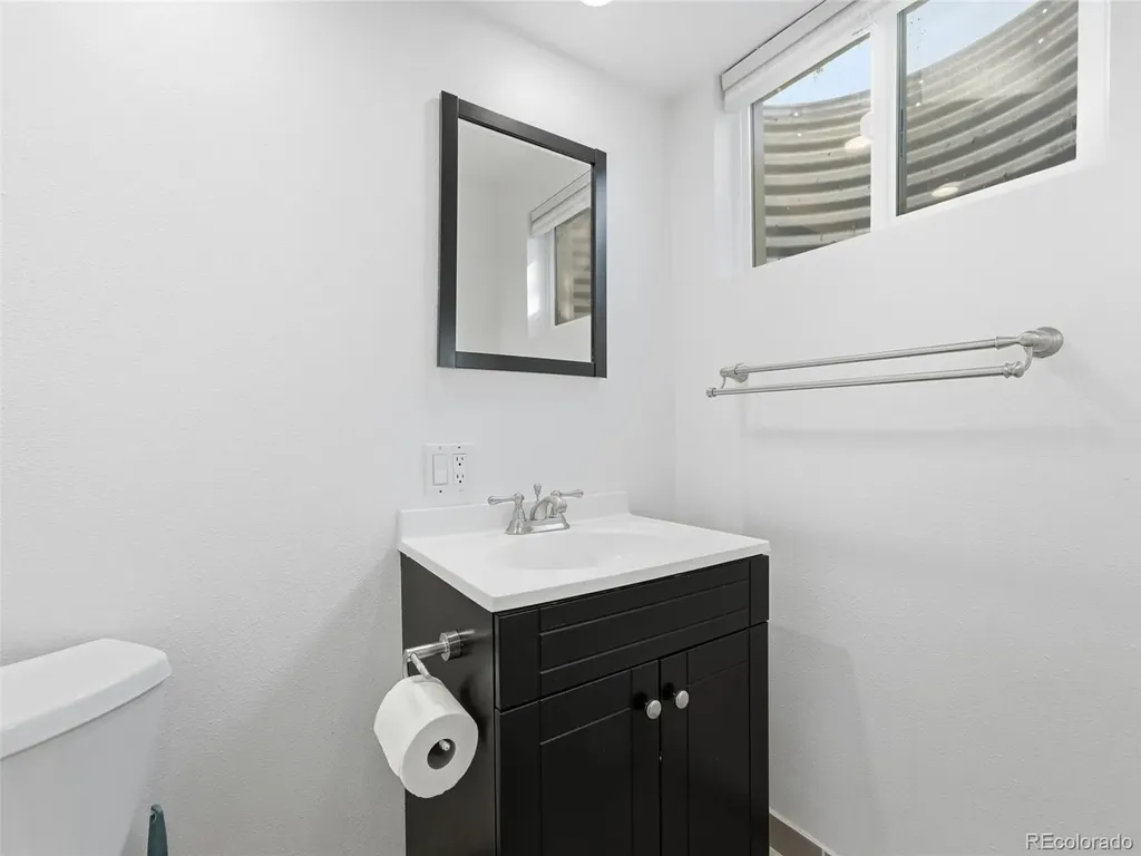 2249 S Yank Court Lakewood CO 80228