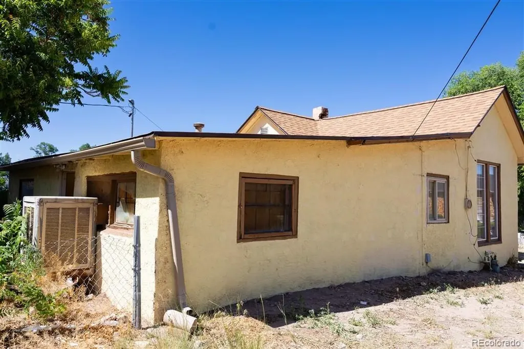 624 W Corona Avenue Pueblo CO 81004