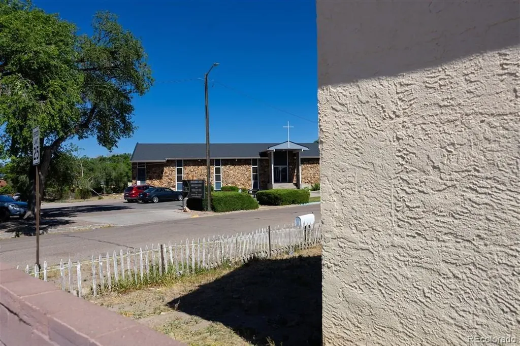 624 W Corona Avenue Pueblo CO 81004