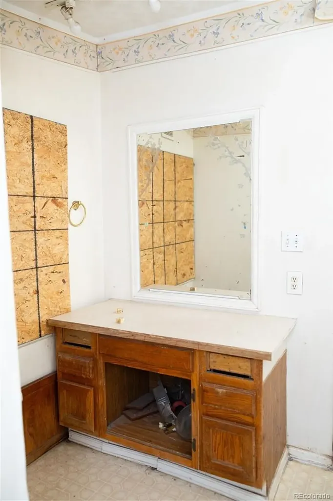 624 W Corona Avenue Pueblo CO 81004