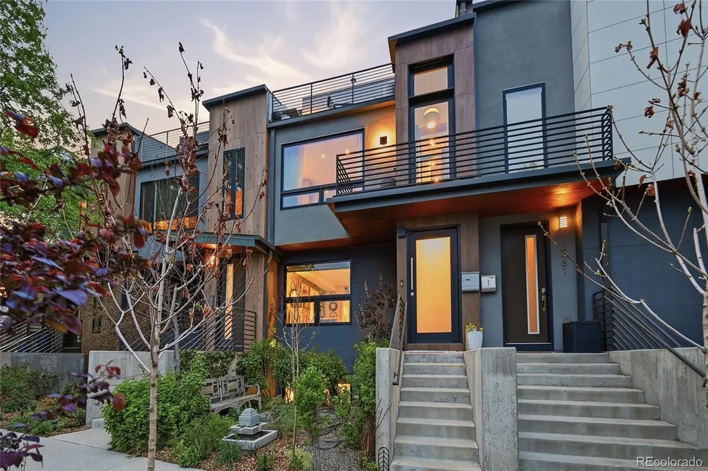 2483 W Caithness Place Denver CO 80211