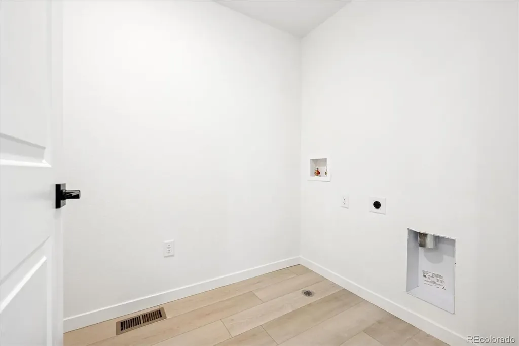 486 S Salida Street Aurora CO 80017