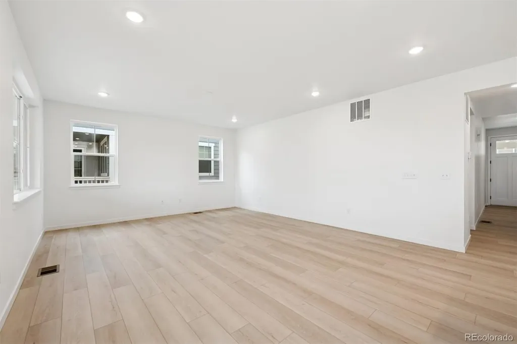 486 S Salida Street Aurora CO 80017