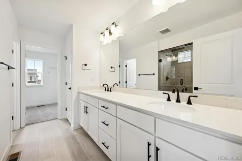 486 S Salida Street Aurora CO 80017