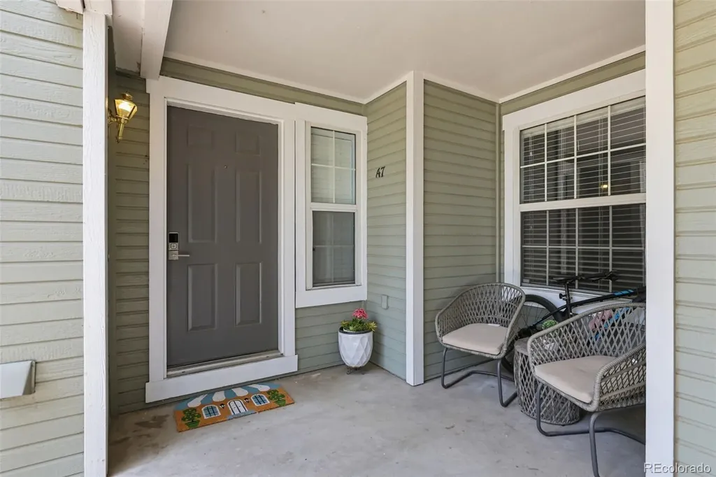 6702 S Ivy Way Centennial CO 80112