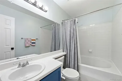 6702 S Ivy Way Centennial CO 80112