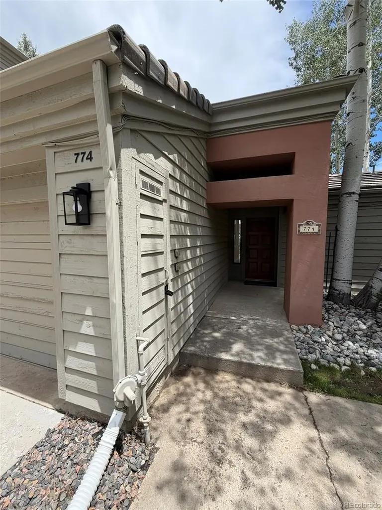 774 Ridgeside Drive Golden CO 80401