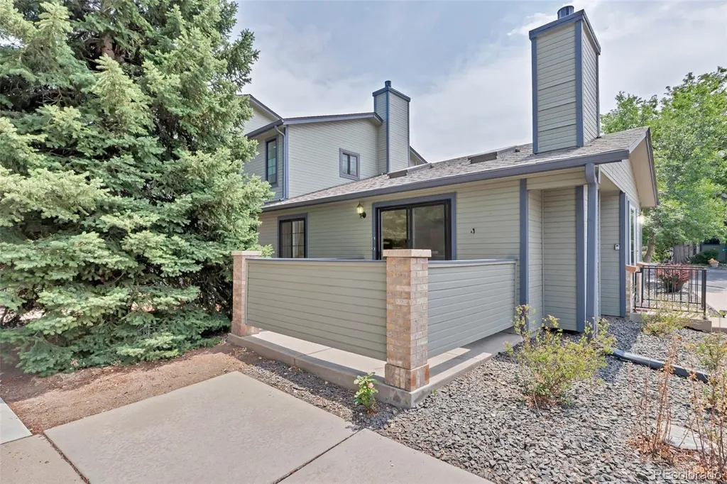 9145 W Cedar Drive Denver CO 80226