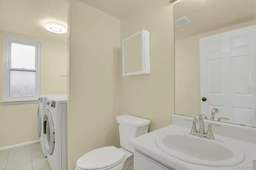 2585 S Truckee Way Aurora CO 80013