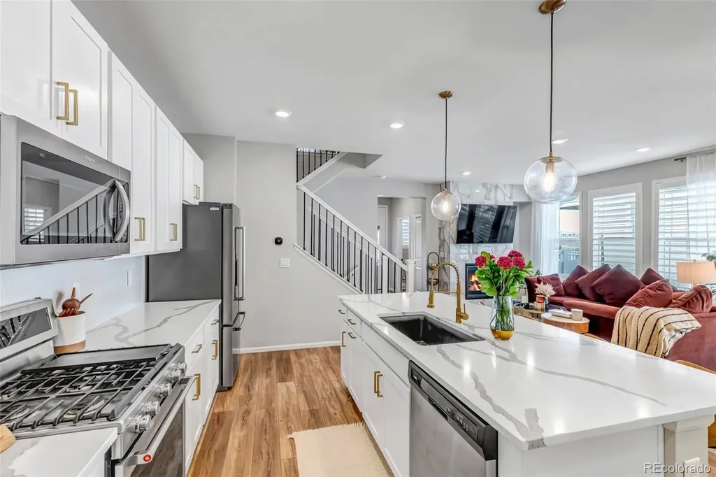 2428 Yukon Drive Longmont CO 80504