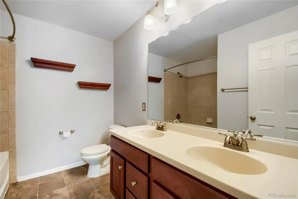 11944 Oak Hill Way Henderson CO 80640