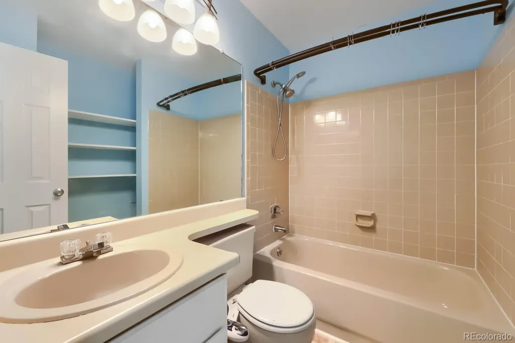 5322 E Manchester Drive Castle Rock CO 80104