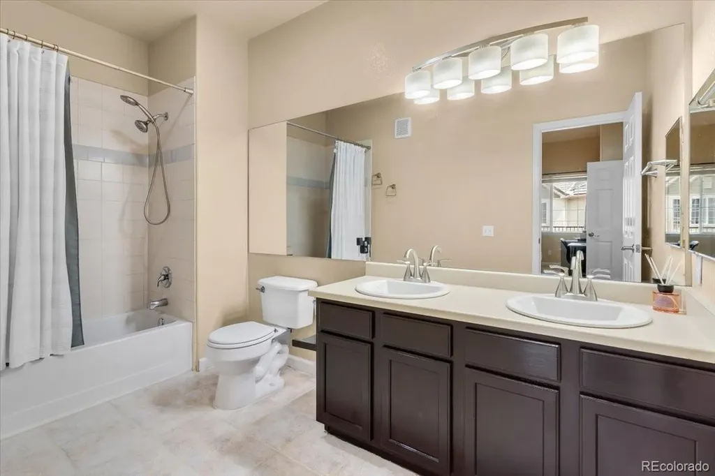 22655 E Ontario Drive Aurora CO 80016