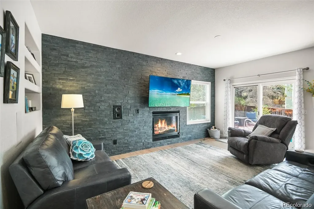 9943 Cottoncreek Drive Highlands Ranch CO 80130