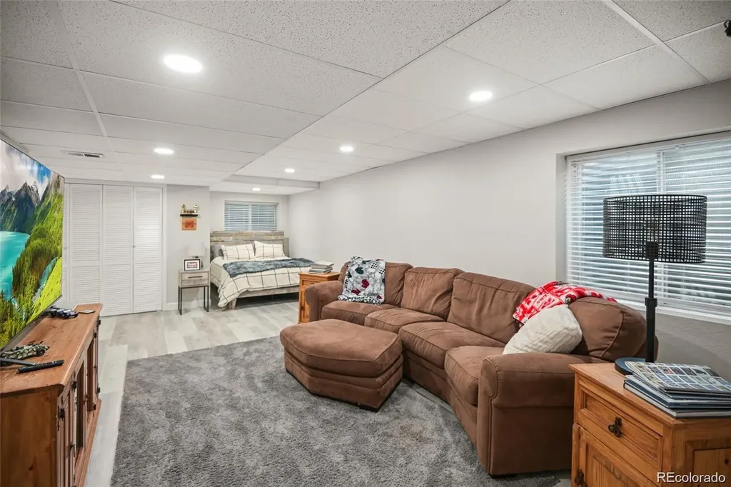 9943 Cottoncreek Drive Highlands Ranch CO 80130
