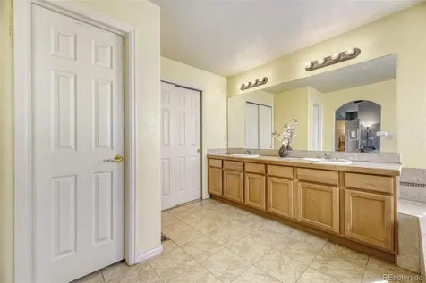 10093 Eagle Valley Way Highlands Ranch CO 80129