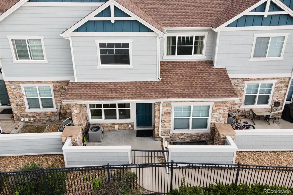 23501 E Alamo Place Aurora CO 80016