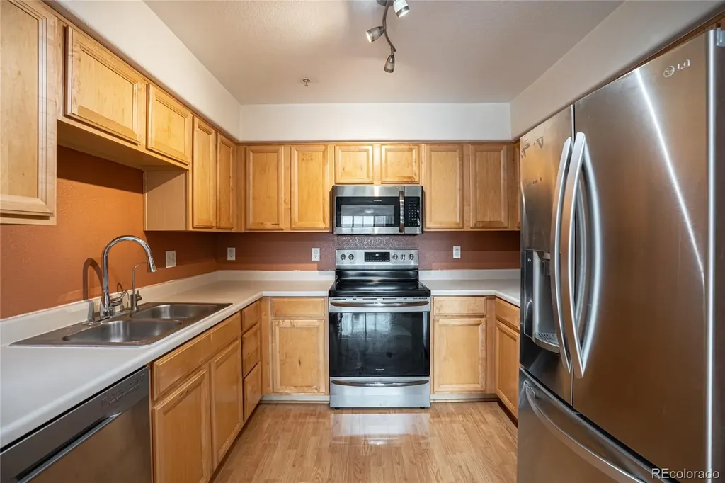 23501 E Alamo Place Aurora CO 80016