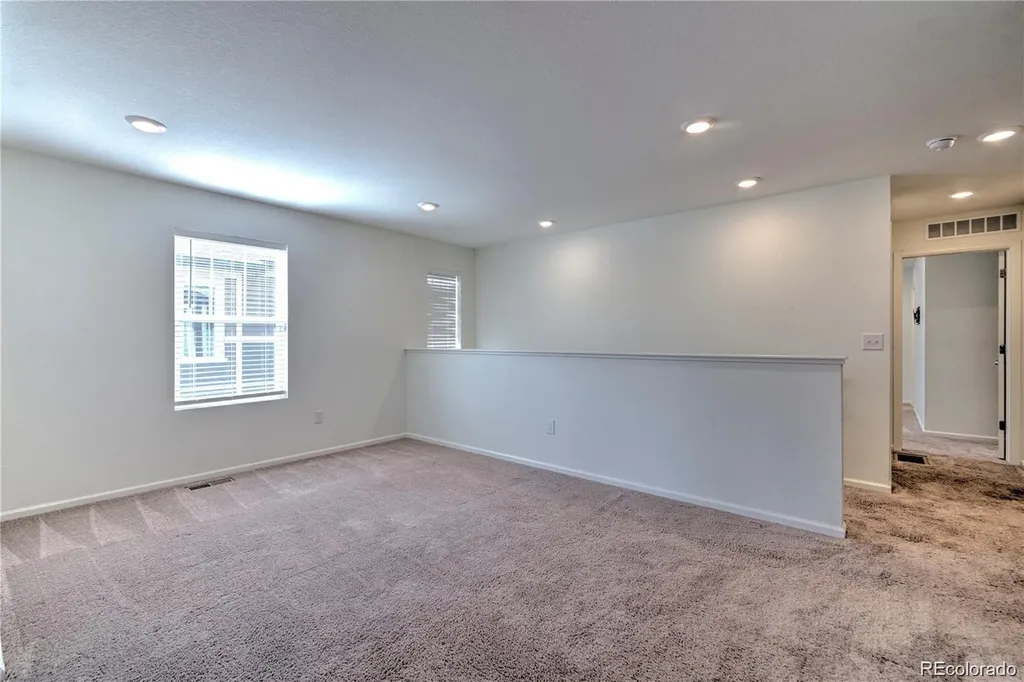 6253 N Liverpool Street Aurora CO 80019