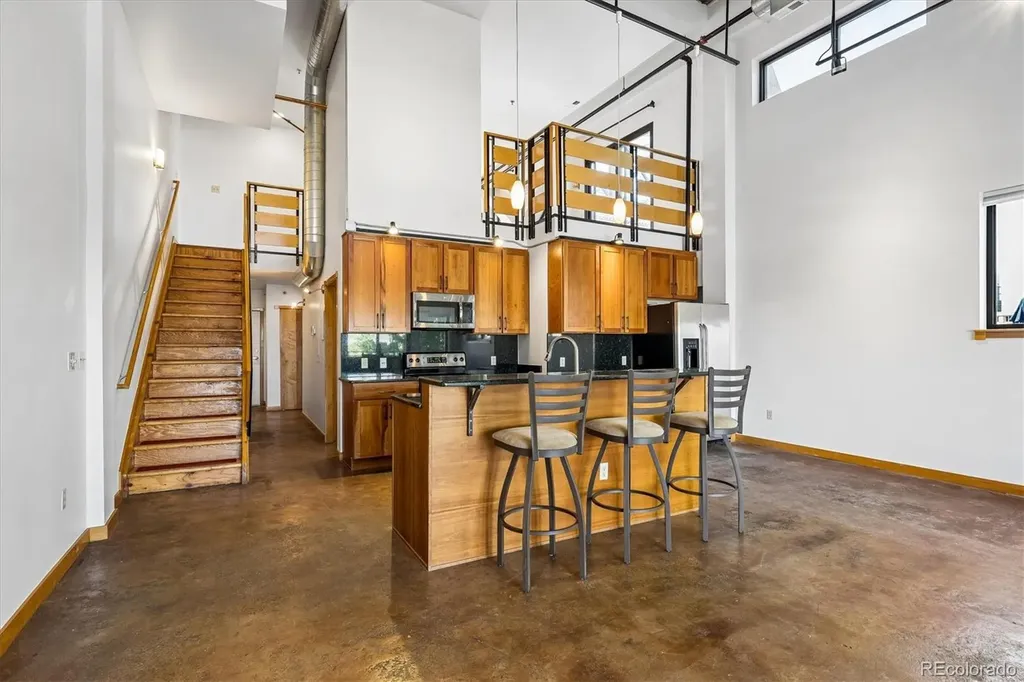 2715 Blake Street Denver CO 80205