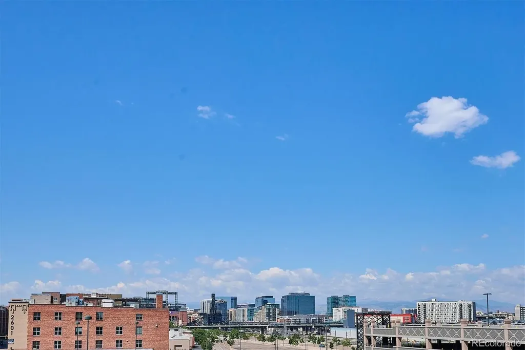 2715 Blake Street Denver CO 80205