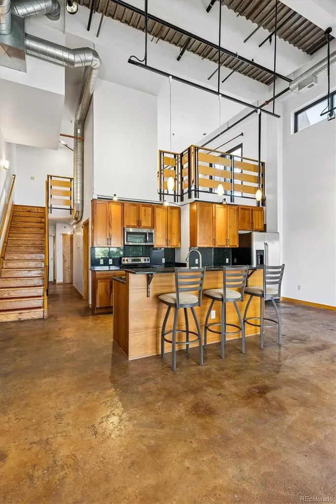 2715 Blake Street Denver CO 80205