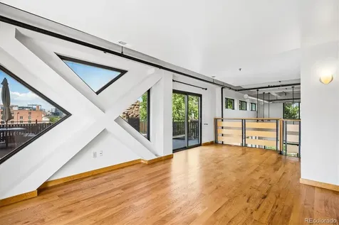 2715 Blake Street Denver CO 80205