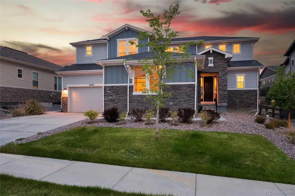 6689 S Vandriver Way Aurora CO 80016